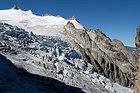 Le Col des Ecandies surplombe le glacier du Trient