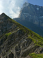A hiker following the scary-looking Dardeu ridge