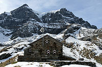 Fridolinshütten et le Tödi (3614m, 11857ft)