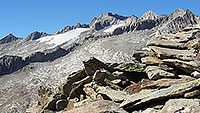 Glacier à l'agonie dans le cirque de Belalp