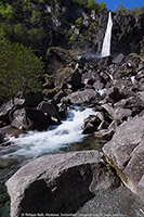 La cascade à Foroglio (Val Bavona)