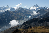 The high summits around Zinal and Lac de Moiry are showing up